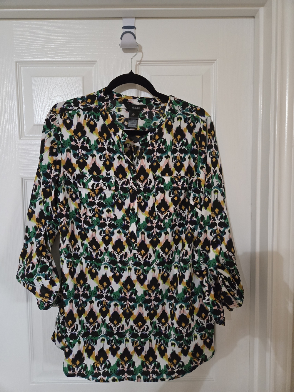 Ali Miles Green, Black & Yellow Patterned V-Neck Blouse
